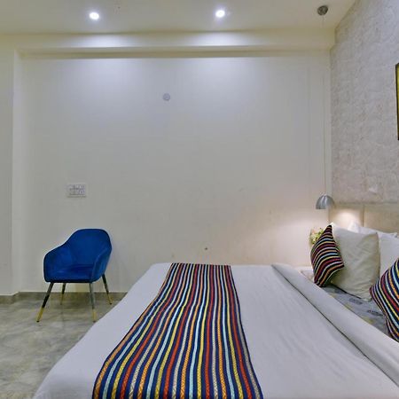 Hotel Fortune Inn By F9 Hotels Noida Kültér fotó