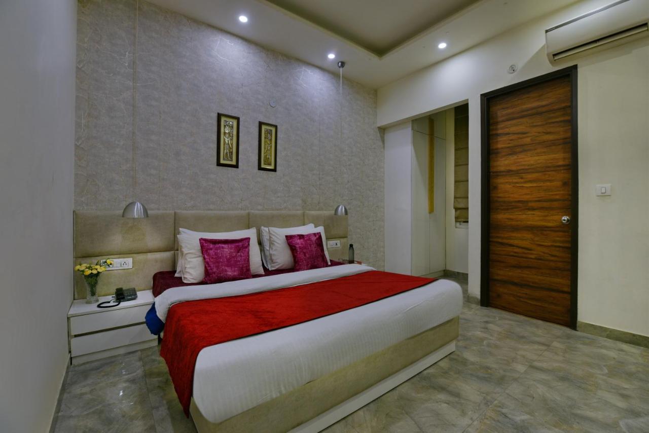 Hotel Fortune Inn By F9 Hotels Noida Kültér fotó