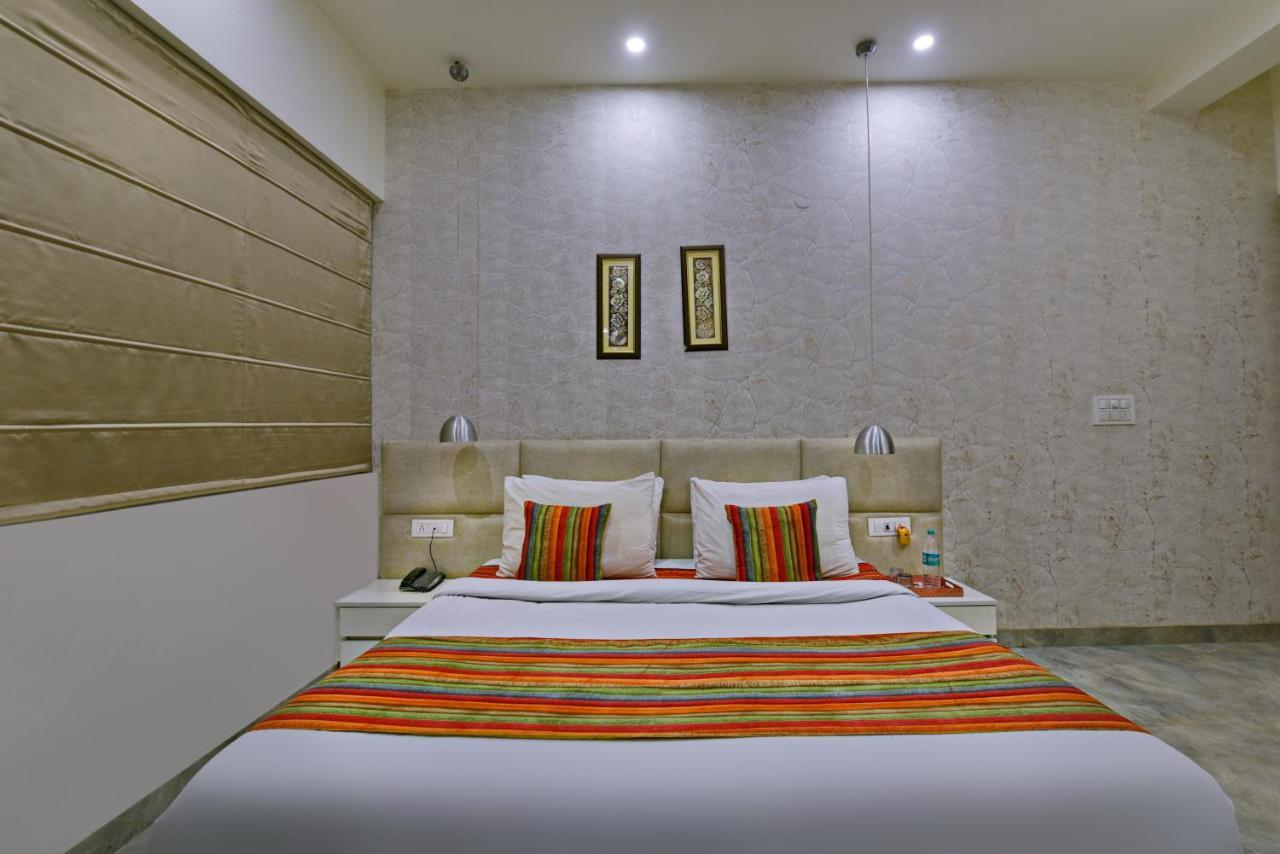 Hotel Fortune Inn By F9 Hotels Noida Kültér fotó