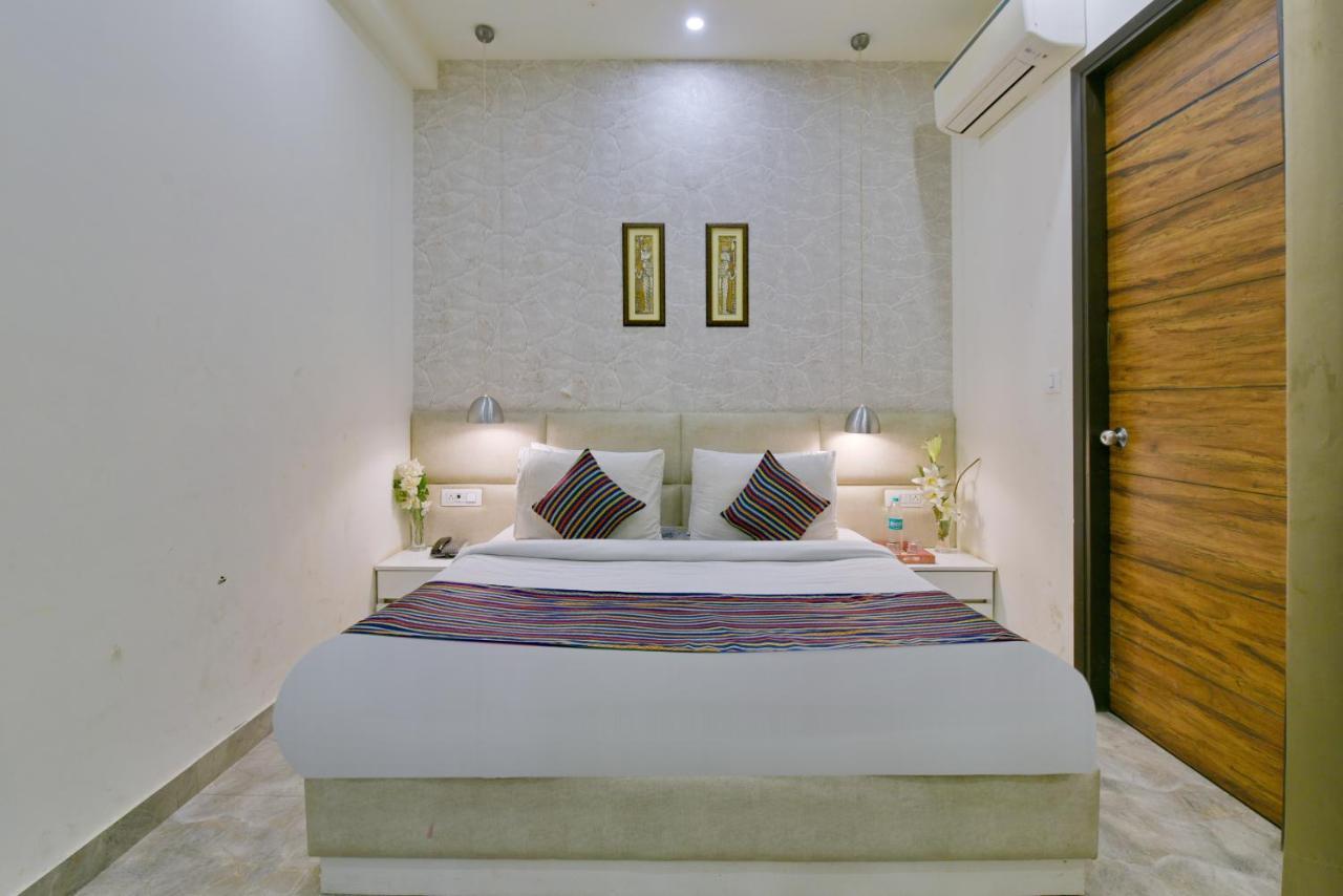 Hotel Fortune Inn By F9 Hotels Noida Kültér fotó